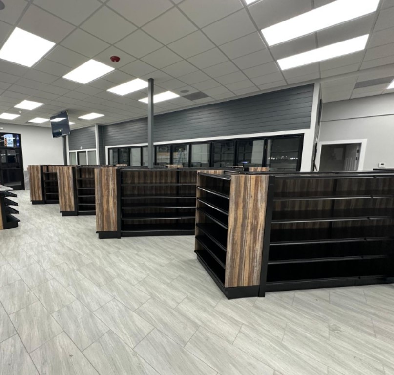 gondola with royal oak oannels